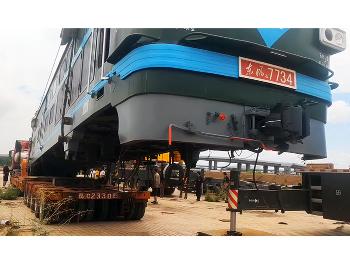 超限大件運輸?shù)跹b現(xiàn)場